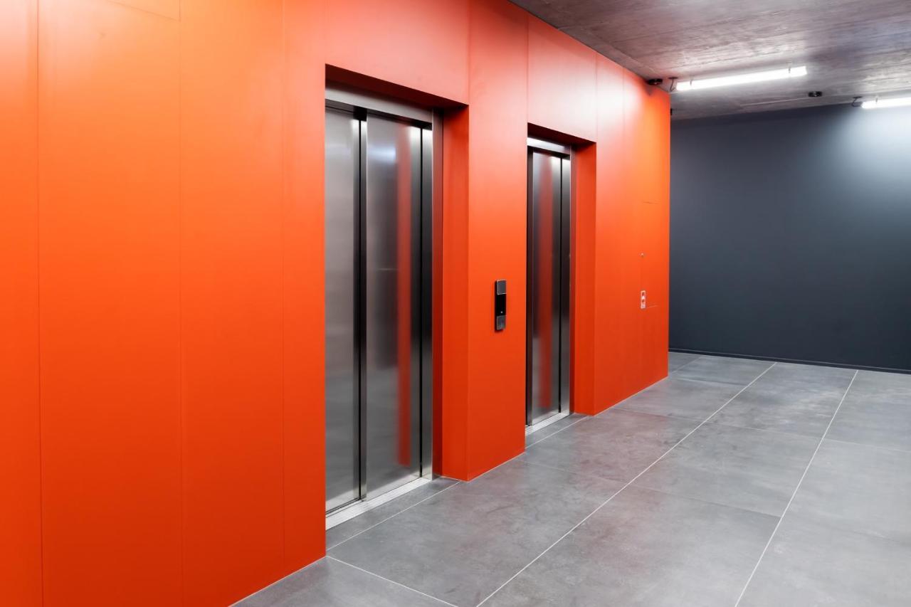 Downtown Apartments ,Next To Spodek-Free Parking Катовице Екстериор снимка