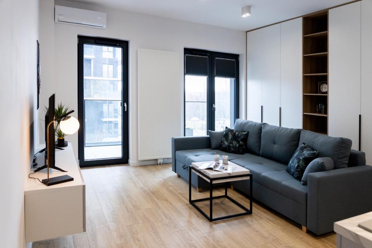 Downtown Apartments ,Next To Spodek-Free Parking Катовице Екстериор снимка