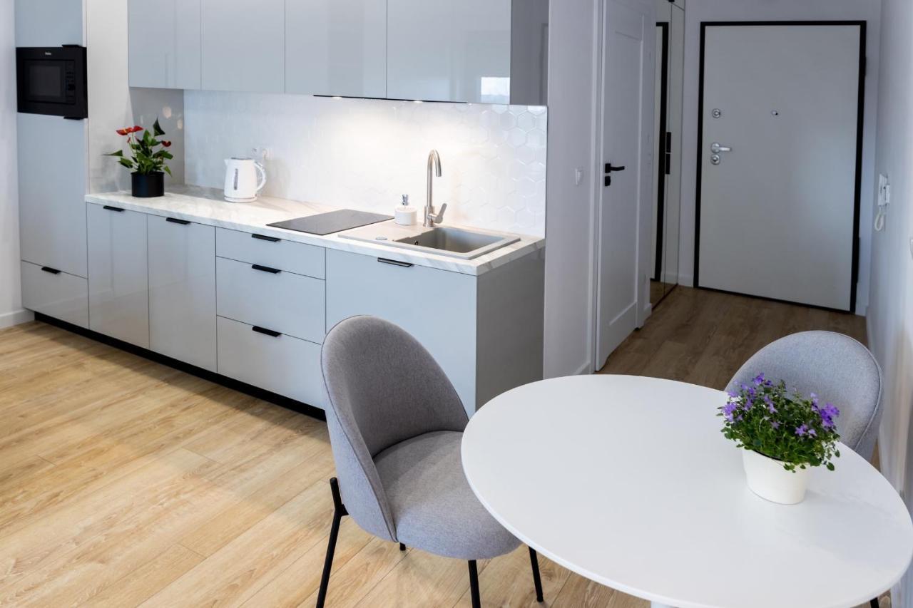 Downtown Apartments ,Next To Spodek-Free Parking Катовице Екстериор снимка
